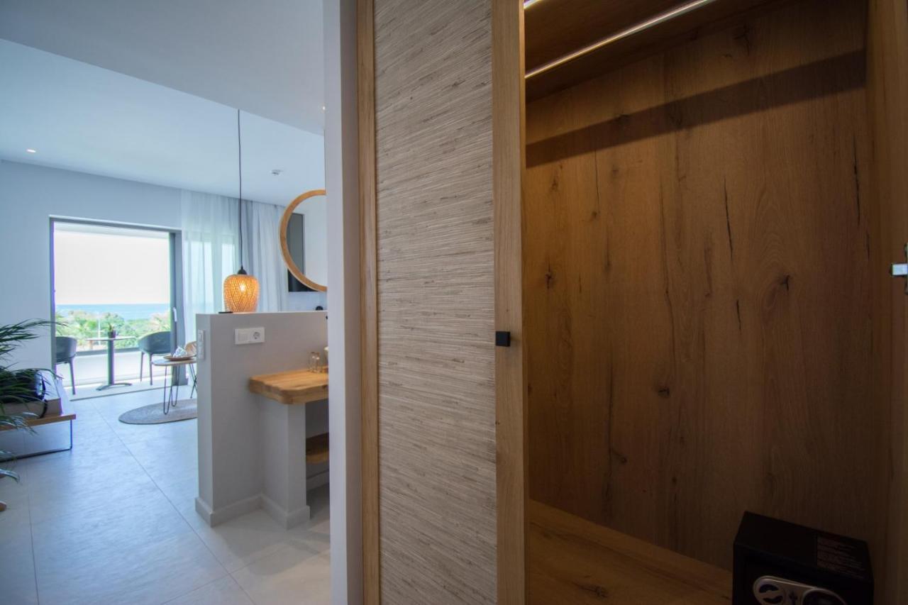 Aqua Blu "Adults Only" - "By Checkin" Apartment Херсонисос Екстериор снимка