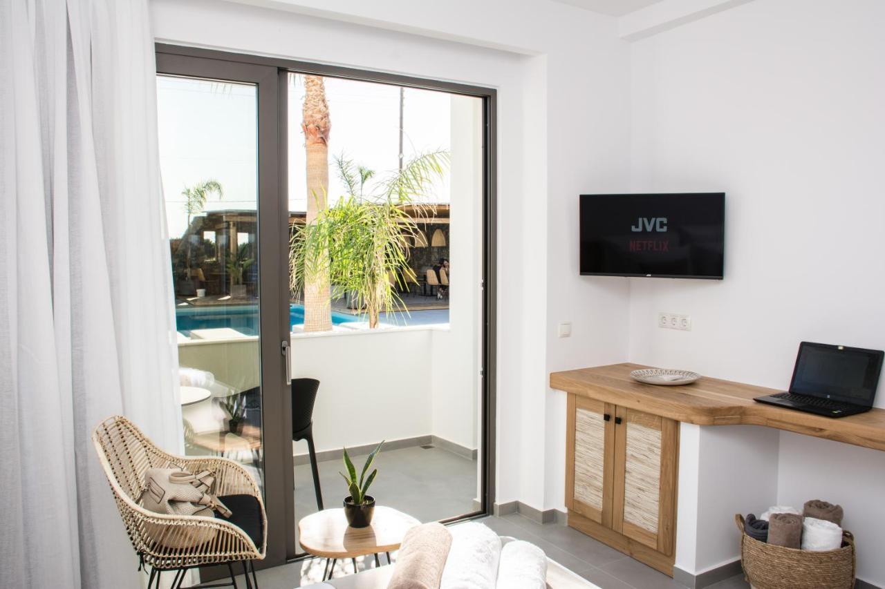 Aqua Blu "Adults Only" - "By Checkin" Apartment Херсонисос Екстериор снимка