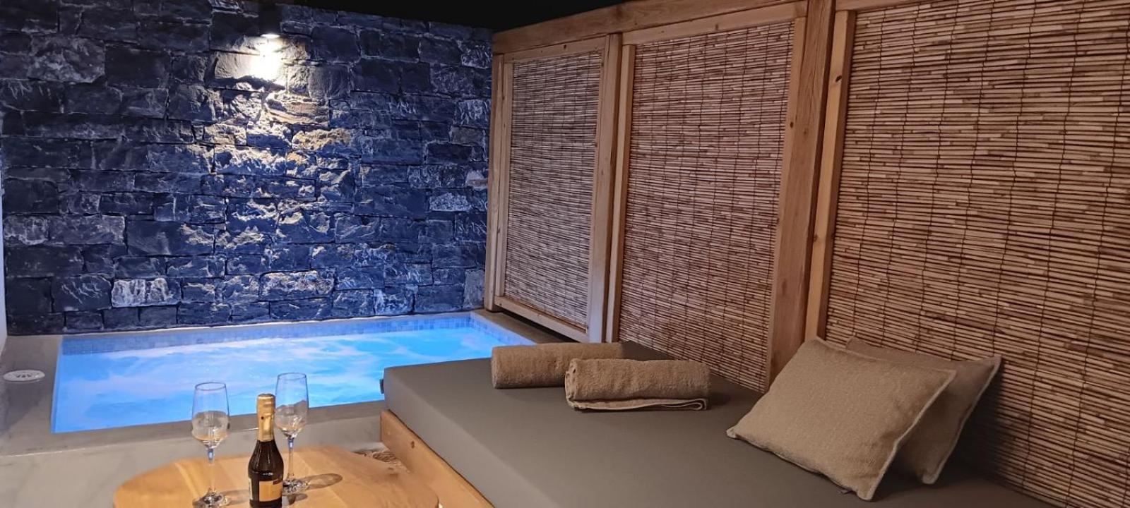 Aqua Blu "Adults Only" - "By Checkin" Apartment Херсонисос Екстериор снимка
