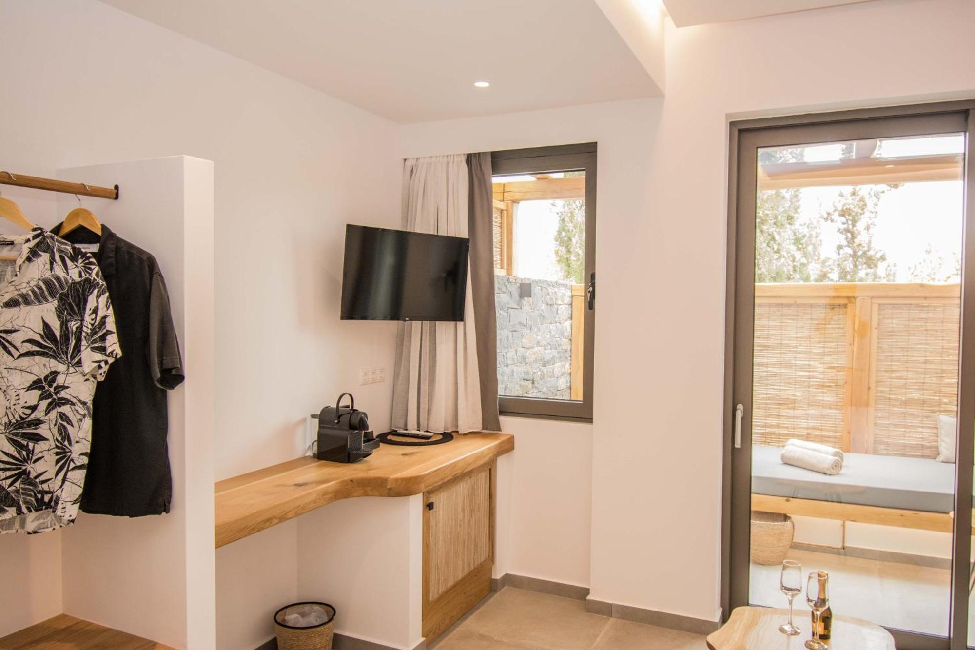 Aqua Blu "Adults Only" - "By Checkin" Apartment Херсонисос Екстериор снимка