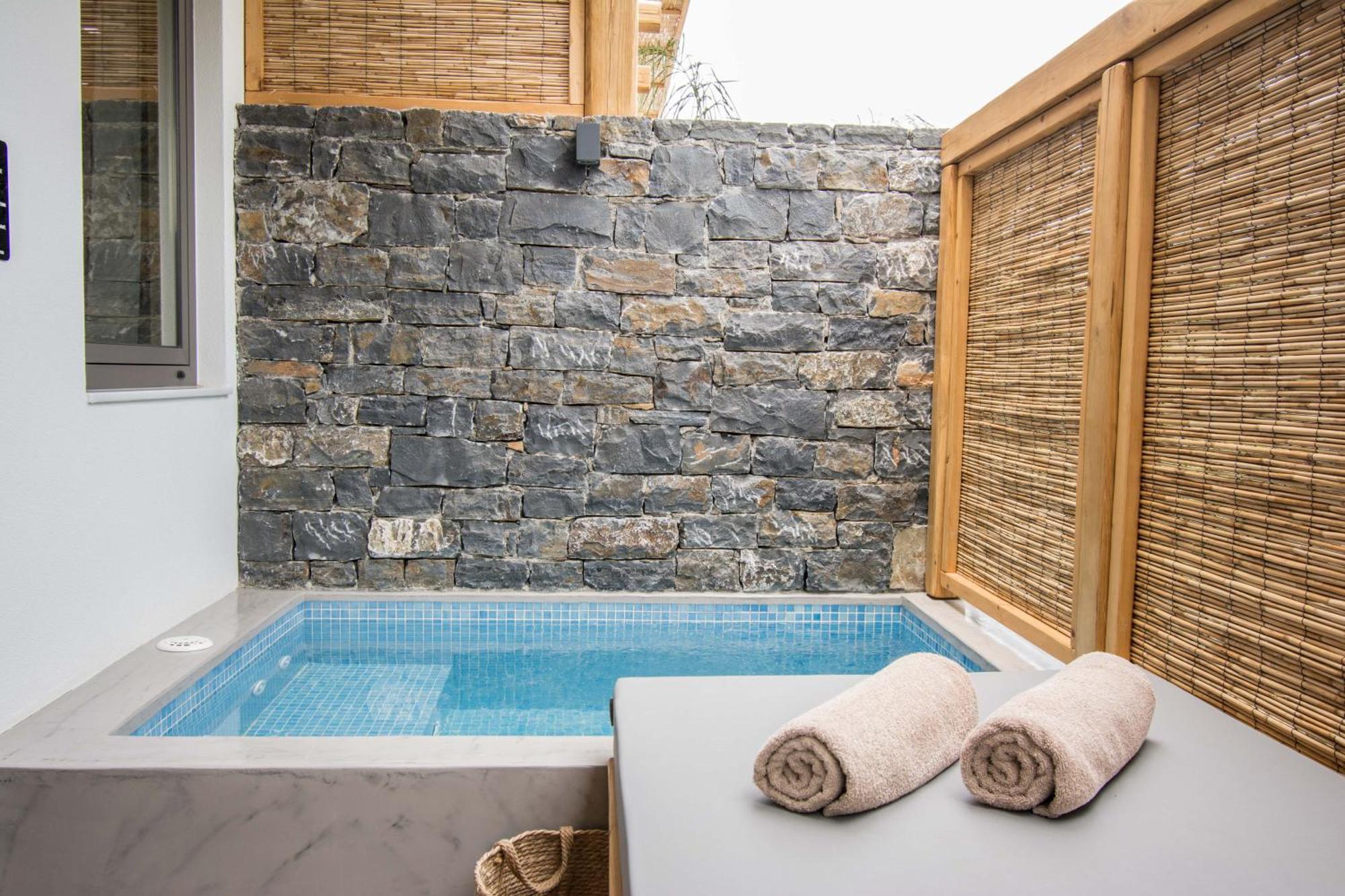 Aqua Blu "Adults Only" - "By Checkin" Apartment Херсонисос Екстериор снимка
